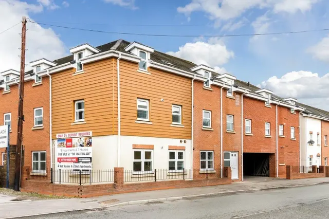 Rosehill, Willenhall, WV13, photo 1
