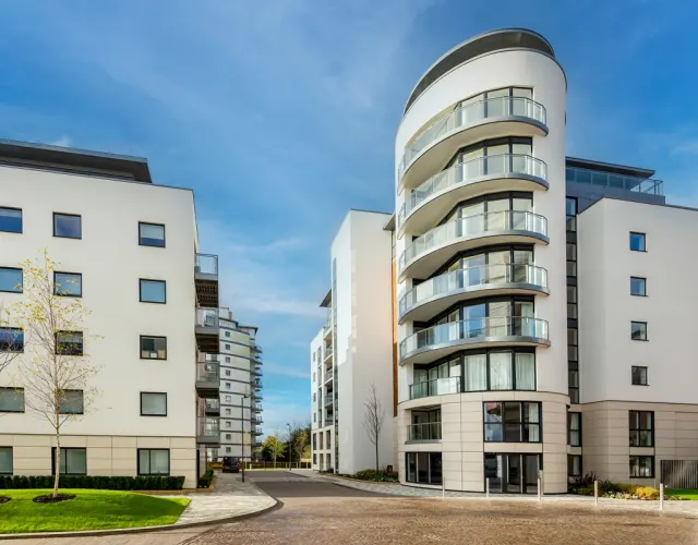 Pump House Crescent, Brentford, TW8, photo 1