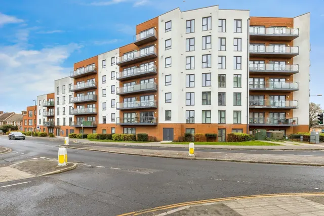 Ifield Road, Crawley, photo 1