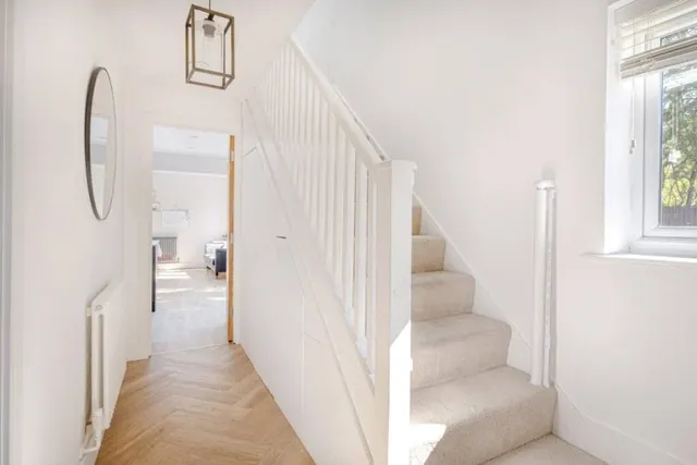 with 4 bedrooms in Bishop's Stortford, CM23, photo 2