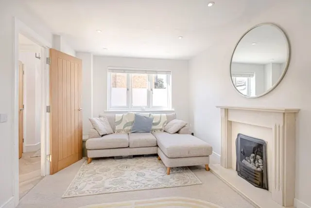 with 4 bedrooms in Bishop's Stortford, CM23, photo 3