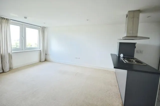 Ferry Court, Cardiff, CF11, photo 3