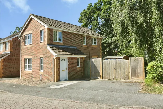 Little Fox Drive, Park Gate, SO31, photo 1