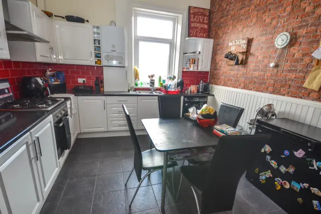 Dean Road, South Shields, NE33, photo 2