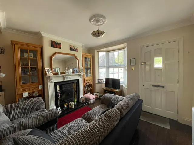 Photo 2 — Kent Place, Hitchin, SG5