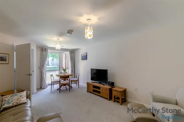 Ack Lane East, Bramhall, SK7, photo 3
