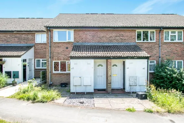 Carisbrooke Court, New Milton, BH25, photo 2