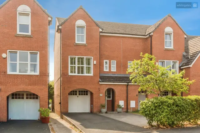 Byron Walk, Nantwich, CW5, photo 1