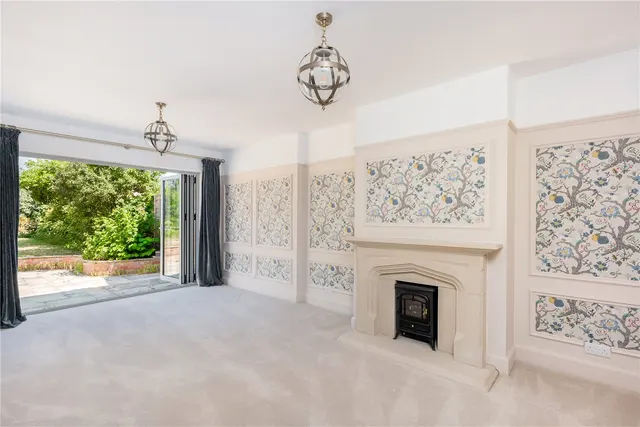 Photo 3 — Orchard Way, Stratford-upon-Avon, Warwickshire, CV37