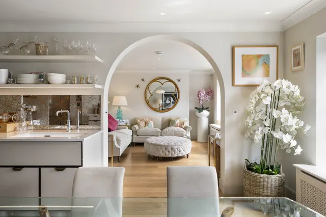 Photo 3 — Ladbroke Gardens, Notting Hill, W11 2PT