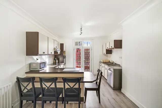 Cathles Road, Clapham South, SW12, photo 3