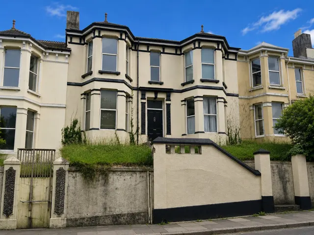 Alexandra Road, Mutley, PL4, photo 1