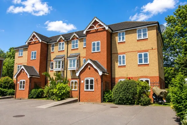 Woodfield Road, Thames Ditton, KT7, photo 1