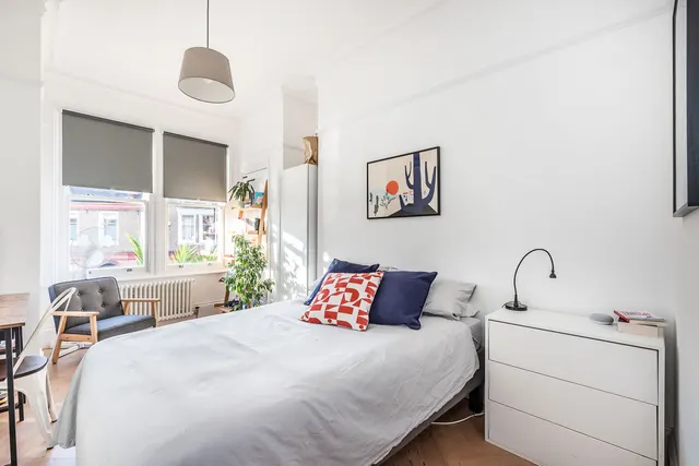 Photo 2 — Lydhurst Avenue, London, SW2