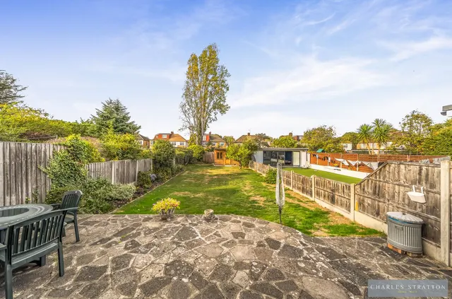 Pettits Boulevard, Romford, RM1, photo 2