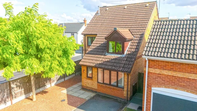 Photo 2 — Forge Close, Fleckney, LE8