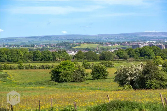 Photo 3 — Upton Way, Walshaw, Bury, BL8 3BT