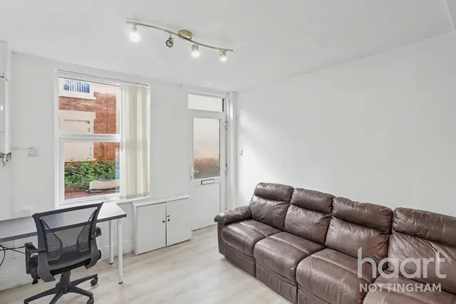 Ivy Grove, New Basford, NG7, photo 3