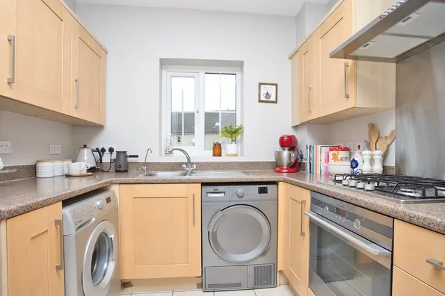 Carter Close, Hawkinge, CT18, photo 3