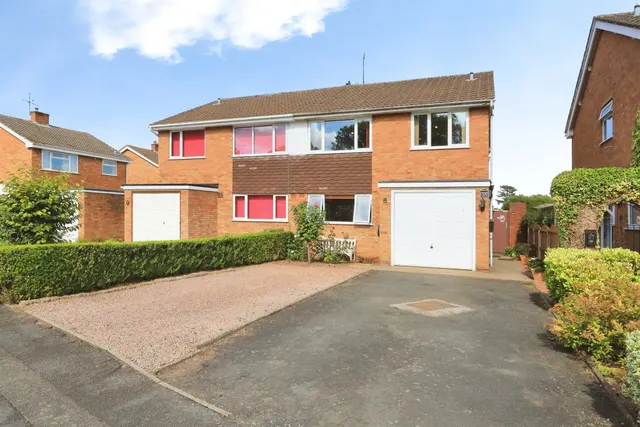 Whitegate Drive, Kidderminster, photo 1