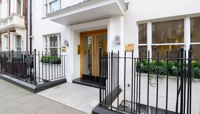 flat, Hill Street, London, W1J