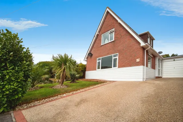 Maunsell Avenue, Preston, DT3, photo 1