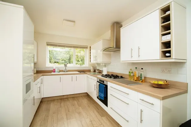 Maunsell Avenue, Preston, DT3, photo 3