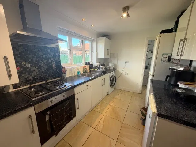 Birmingham Road, B43, photo 3