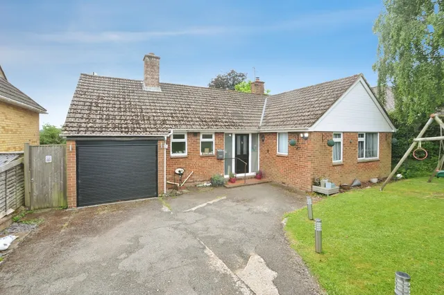 Langham Road, Robertsbridge, TN32, photo 1