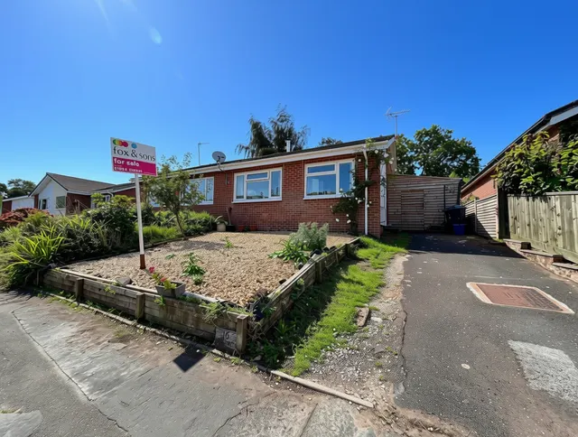 Chilcott Close, Tiverton, EX16, photo 1