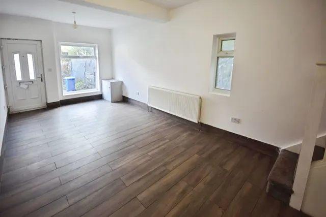 Gibson Street, Tunstall, ST6, photo 3