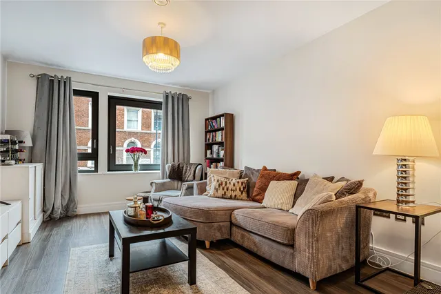 Ashwin Street, London, E8, photo 1