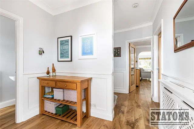 Photo 2 — Mountway, Potters Bar, Hertfordshire, EN6 1ER