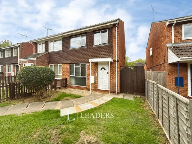 Crosslands, Stantonbury, MK14, photo 1