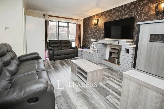 Crosslands, Stantonbury, MK14, photo 3