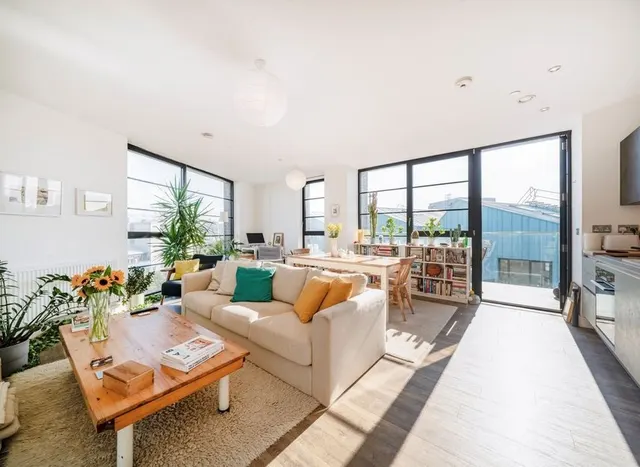 Hart Yard, Bow, E3, photo 1