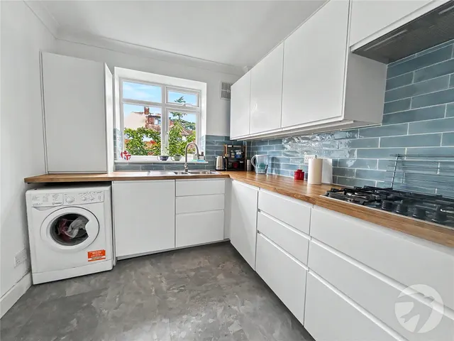 Longlands Road, Sidcup, DA15, photo 2