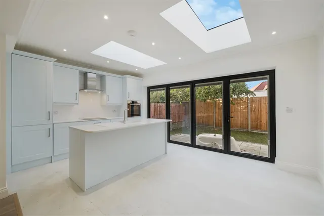 Shelley Gardens, North Wembley, HA0, photo 1