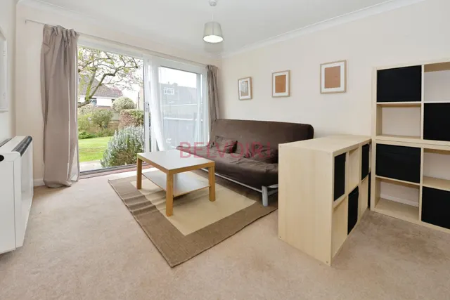 Photo 3 — Lincoln Court, Shirley, Southampton, SO15