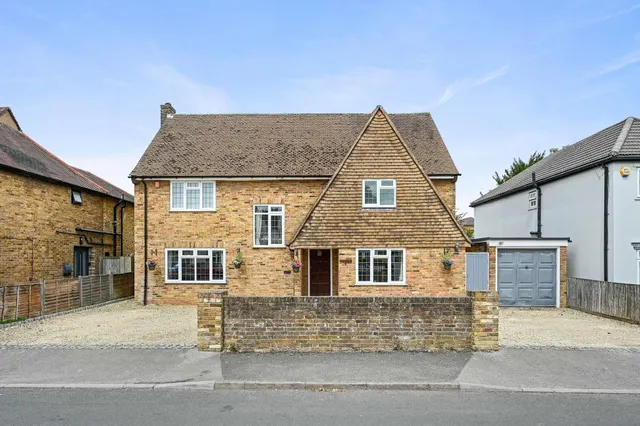 Orchard Grove, Chalfont St. Peter, SL9, photo 1