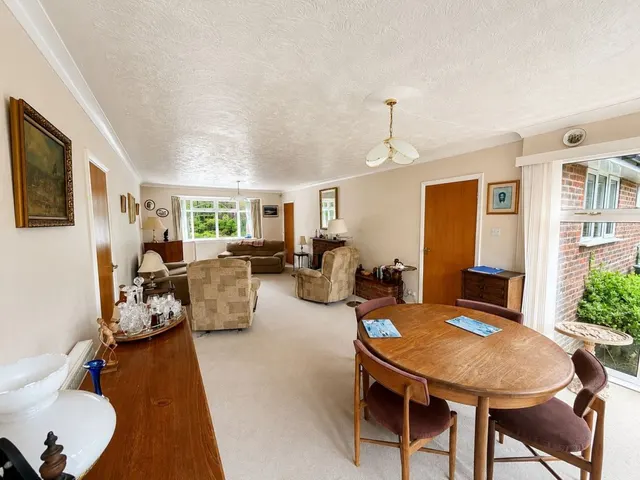Collington Grove, Bexhill on Sea, photo 2