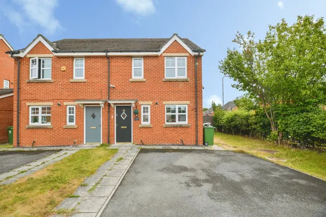 Rona Gardens, Thornaby, Stockton-On-Tees, photo 1