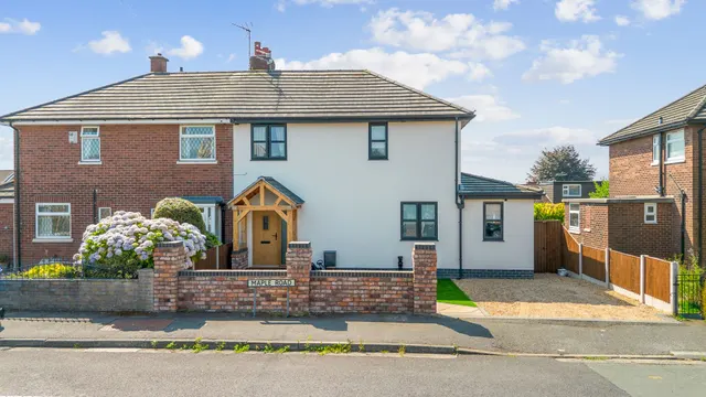 Maple Road, Winwick, Warrington, Warrington, WA2 8NH, photo 1