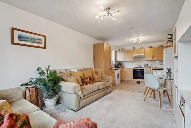 Shepperton, TW17, photo 3