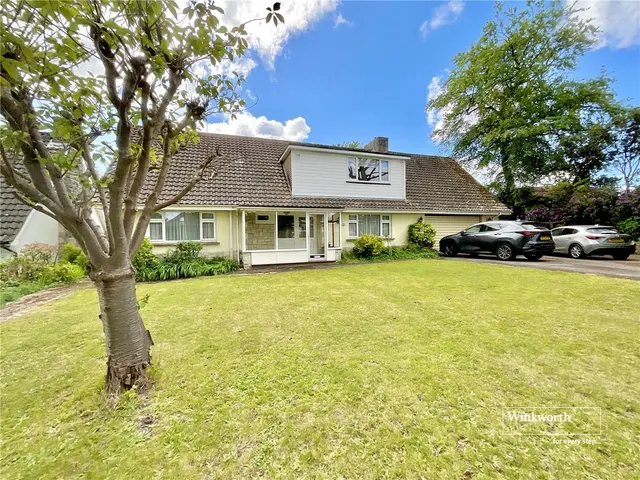 Smugglers Lane North, Highcliffe, BH23, photo 1
