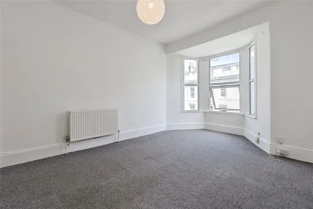Hill Park Crescent, Plymouth, PL4, photo 3