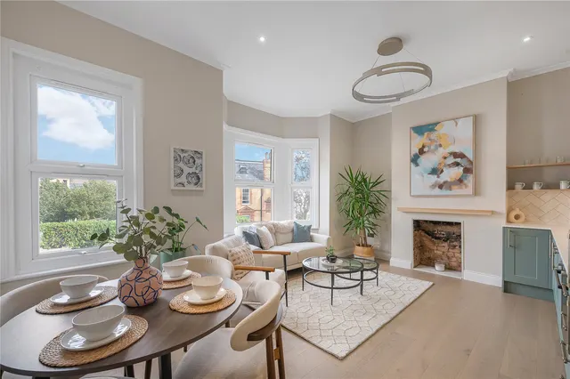 Thorncliffe Road, London, SW2, photo 1