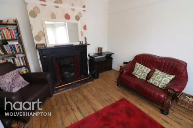 Peel Terrace, ST16, photo 2