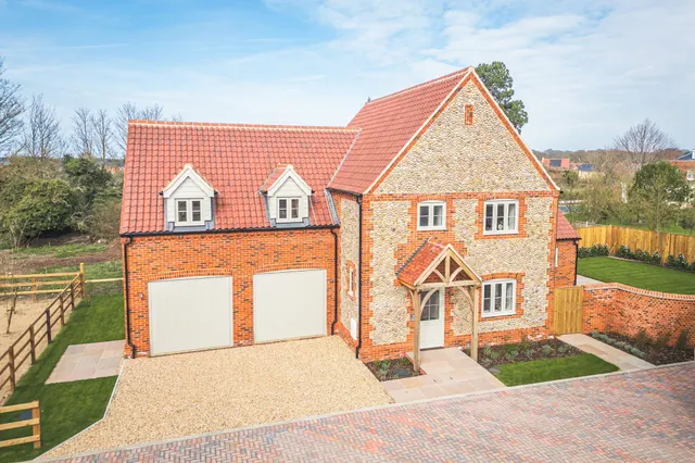 The Final Detached Home at Auden Plac, photo 1