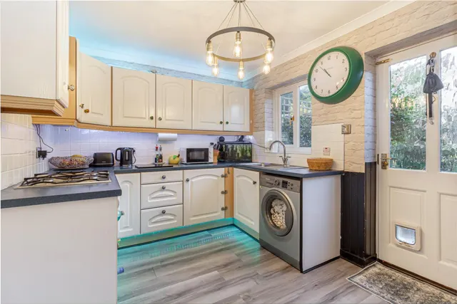 Sanctuary Close, Worcester, WR2, photo 2